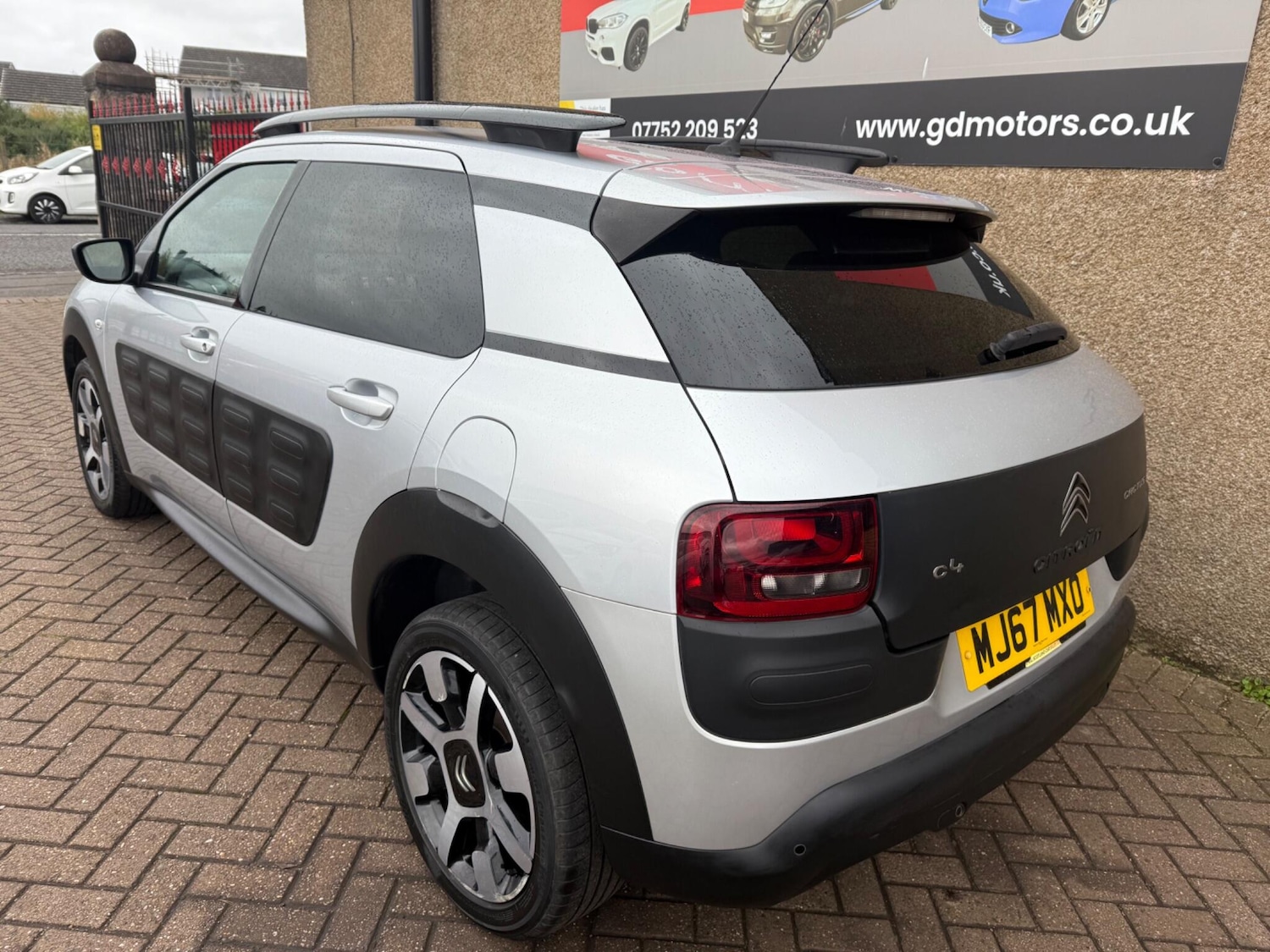 Used Citroen C4 Cactus 2017 for sale - 76166511: Photo 9