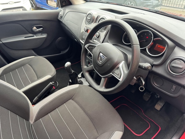 Used Dacia Sandero Stepway 2017 for sale - 76259229: Photo 17
