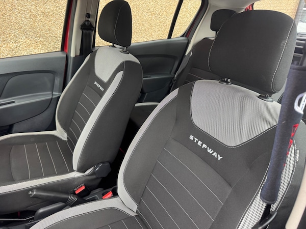 Used Dacia Sandero Stepway 2017 for sale - 76259229: Photo 20