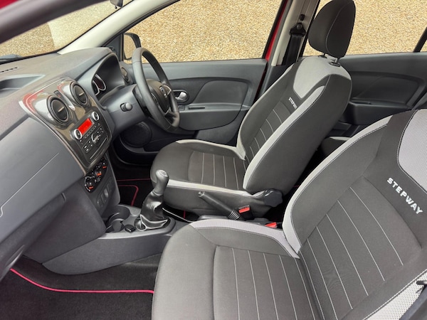Used Dacia Sandero Stepway 2017 for sale - 76259229: Photo 21