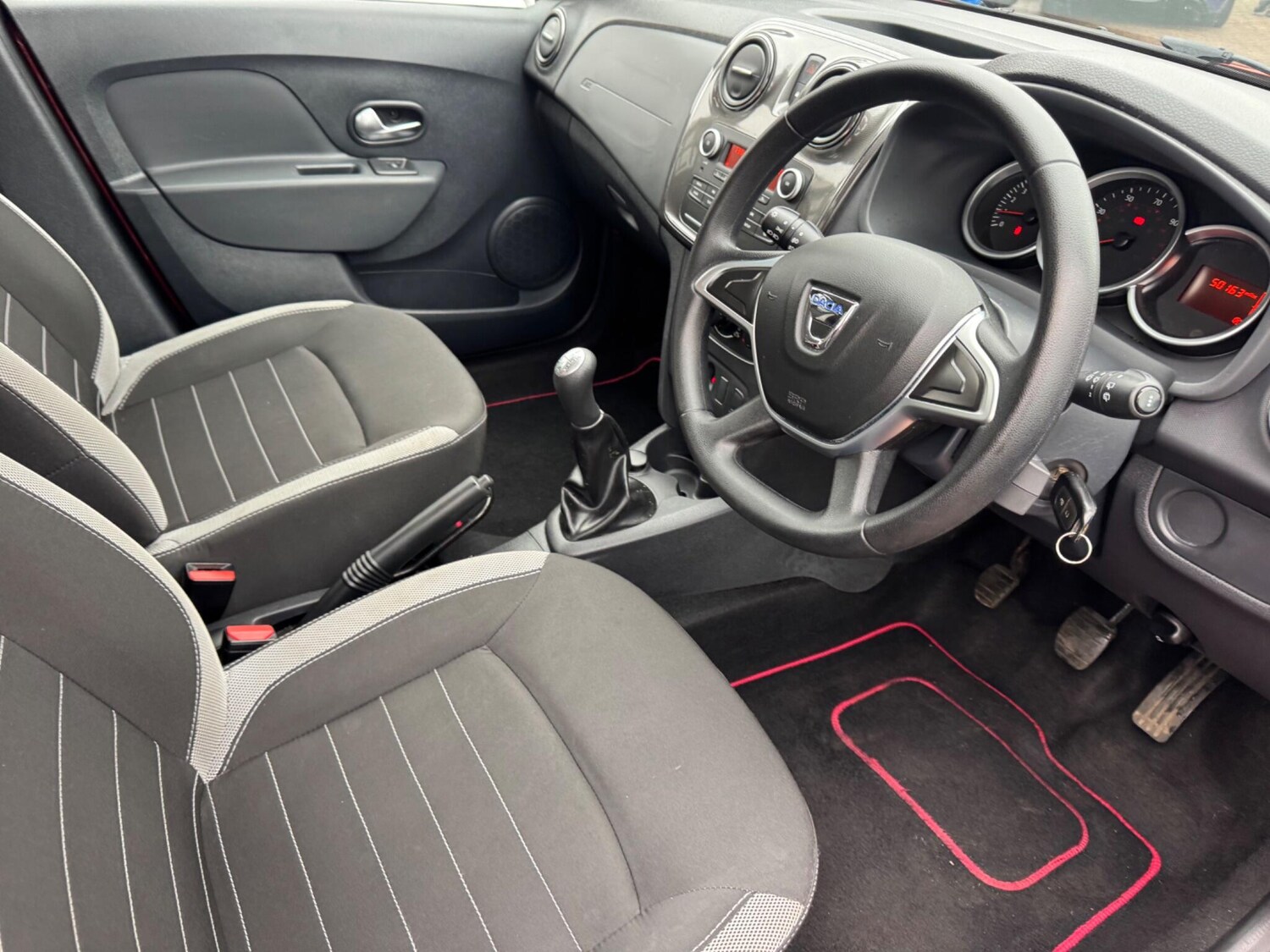 Used Dacia Sandero Stepway 2017 for sale - 76259229: Photo 22