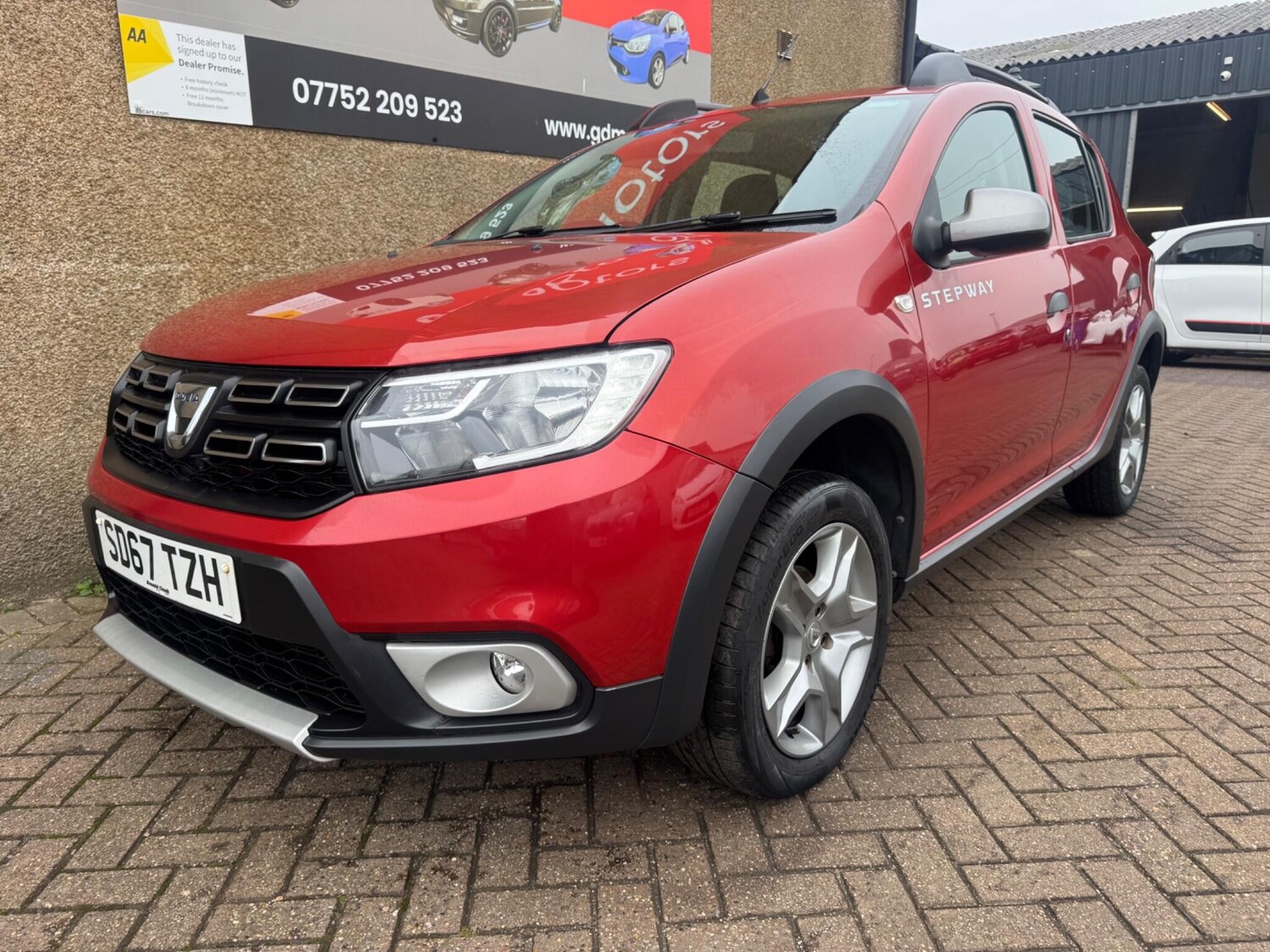 Used Dacia Sandero Stepway 2017 for sale - 76259229: Photo 3