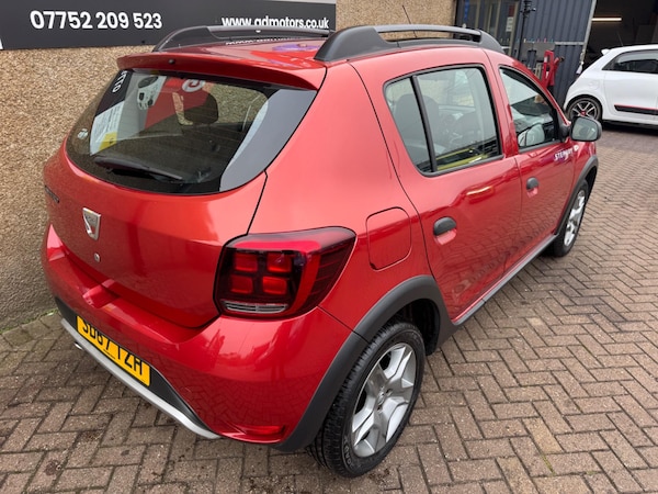 Used Dacia Sandero Stepway 2017 for sale - 76259229: Photo 5