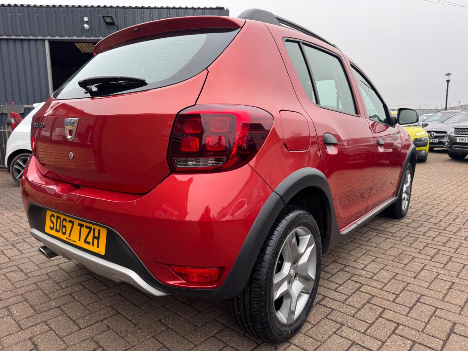 Used Dacia Sandero Stepway 2017 for sale - 76259229: Photo 6
