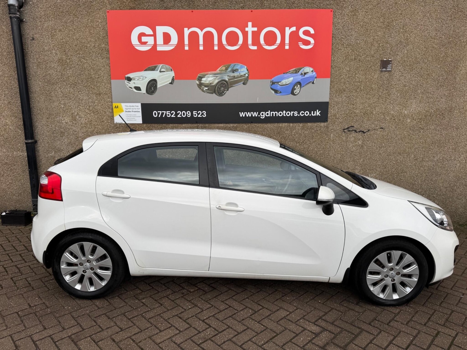 Used Kia Rio 2014 for sale - 76936481: Photo 2