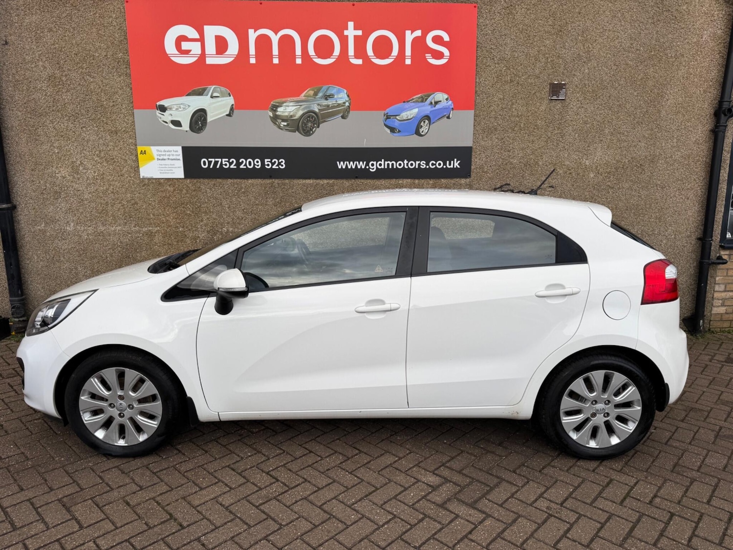 Used Kia Rio 2014 for sale - 76936481: Photo 4