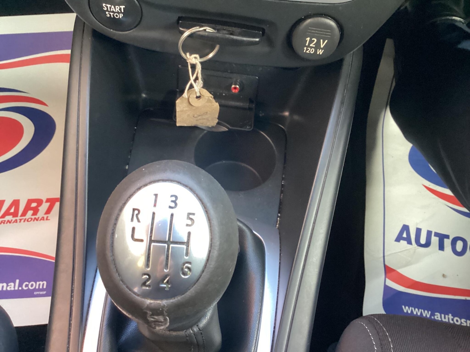 Used Renault Megane 2011 for sale - 76832295: Photo 16