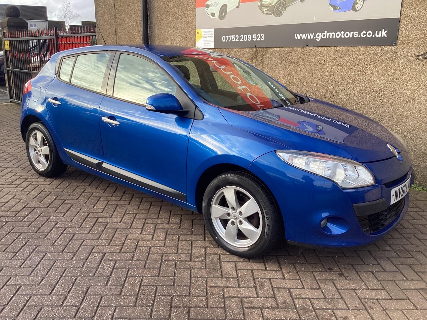 Used Renault Megane 2011 for sale - 76832295: Photo 5