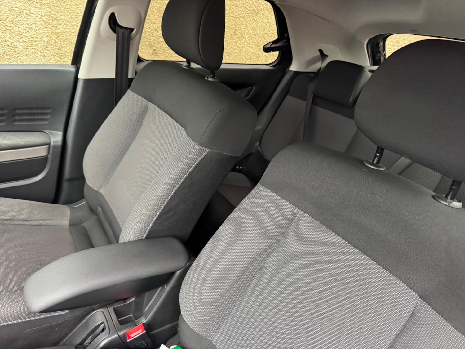 Used Citroen C4 Cactus 2015 for sale - 76572899: Photo 18