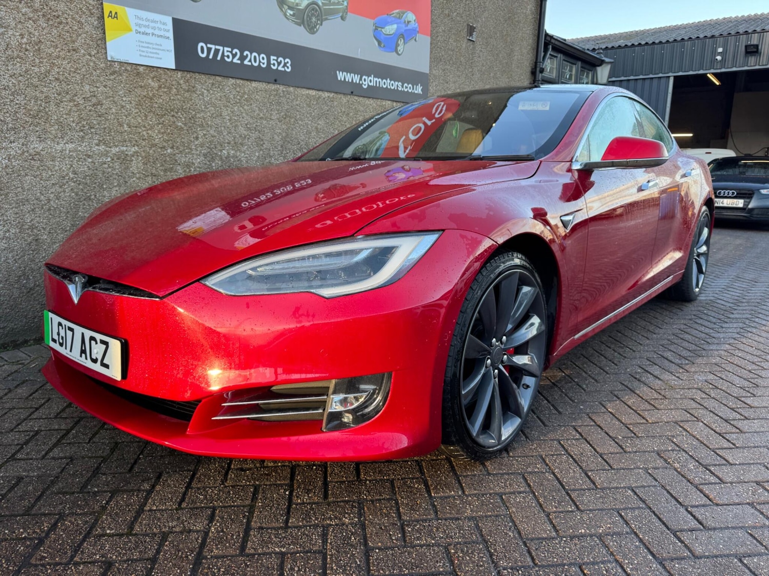 Used Tesla Model S 2017 for sale - 76399285: Photo 12