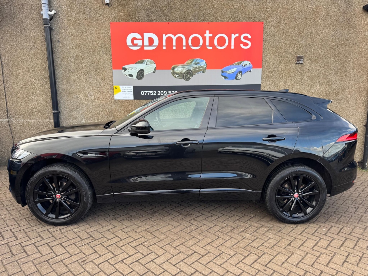 Used Jaguar F-Pace for sale - 78057904: Photo 3