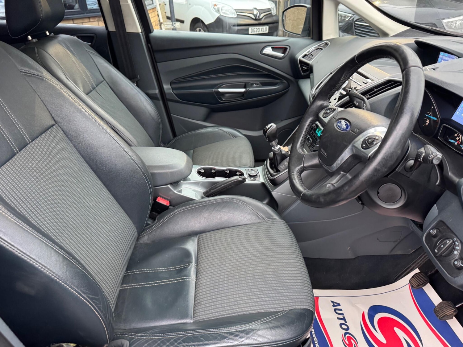 Used Ford C-Max 2014 for sale - 77040677: Photo 17