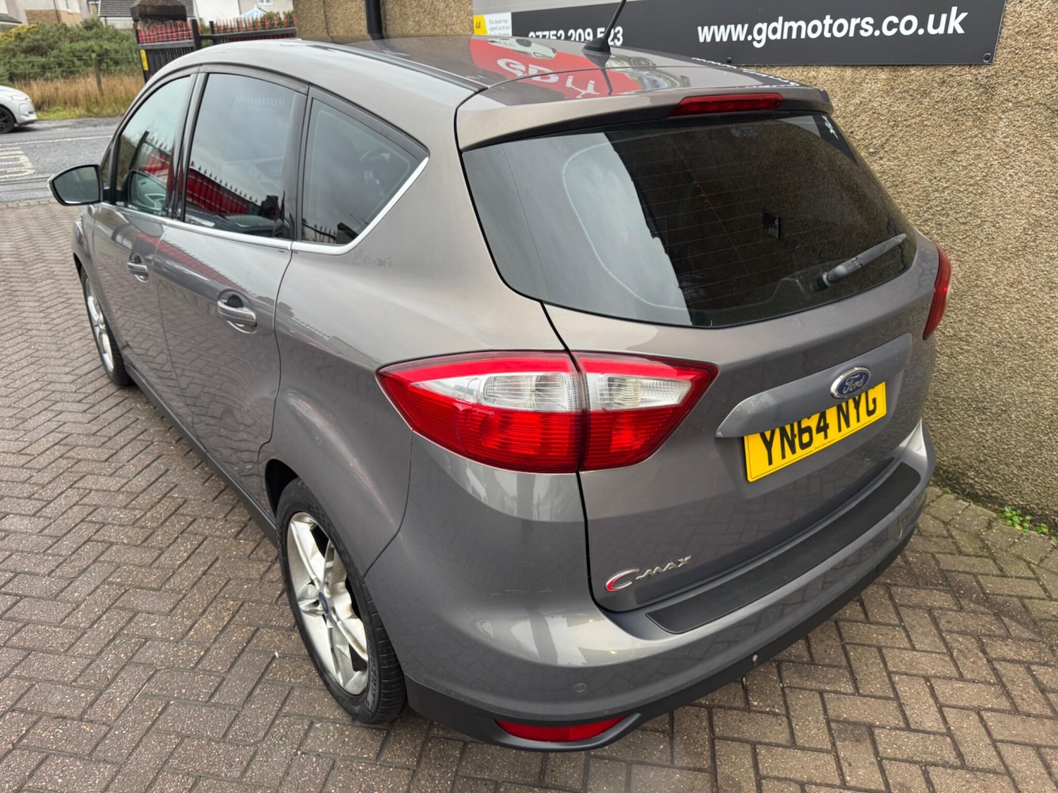 Used Ford C-Max 2014 for sale - 77040677: Photo 5