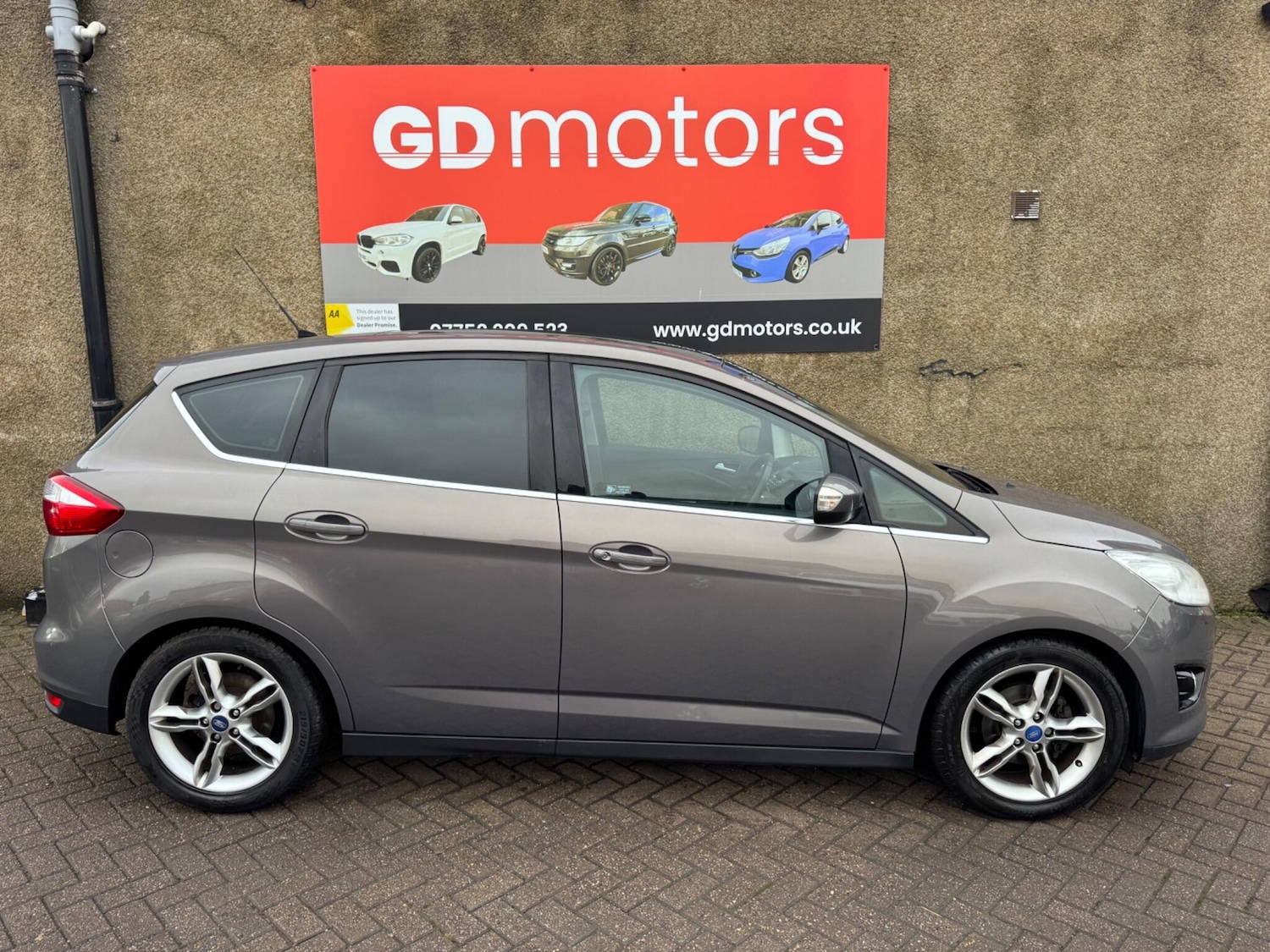 Used Ford C-Max 2014 for sale - 77040677: Photo 8