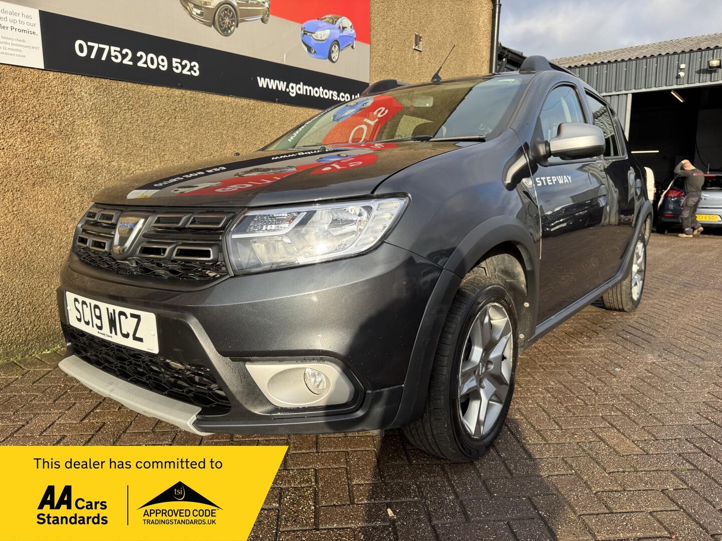 Used Dacia Sandero Stepway for sale - 76498691: Photo 1