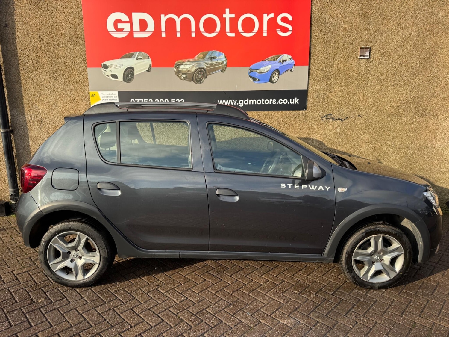 Used Dacia Sandero Stepway for sale - 76498691: Photo 12