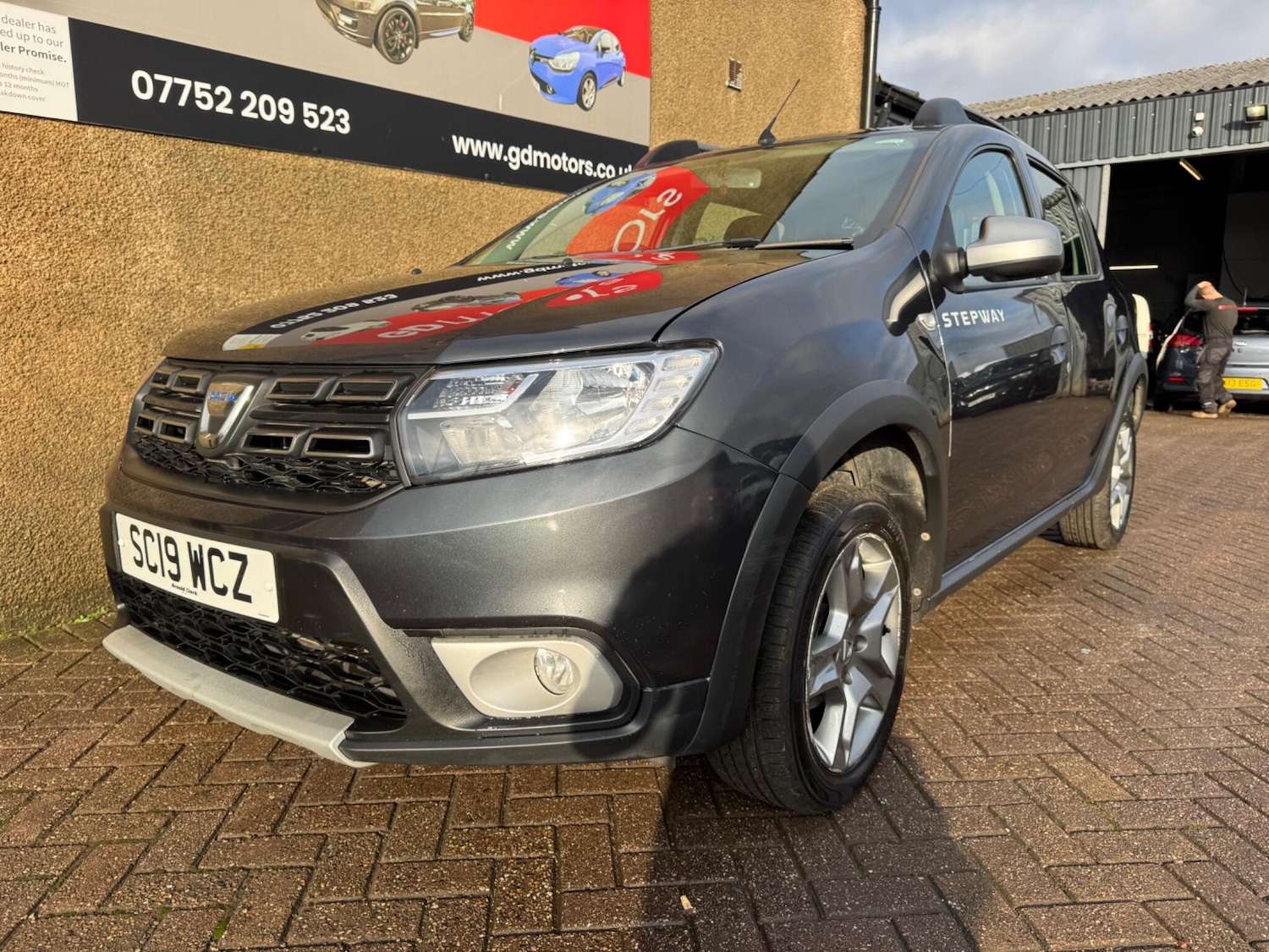 Used Dacia Sandero Stepway for sale - 76498691: Photo 6