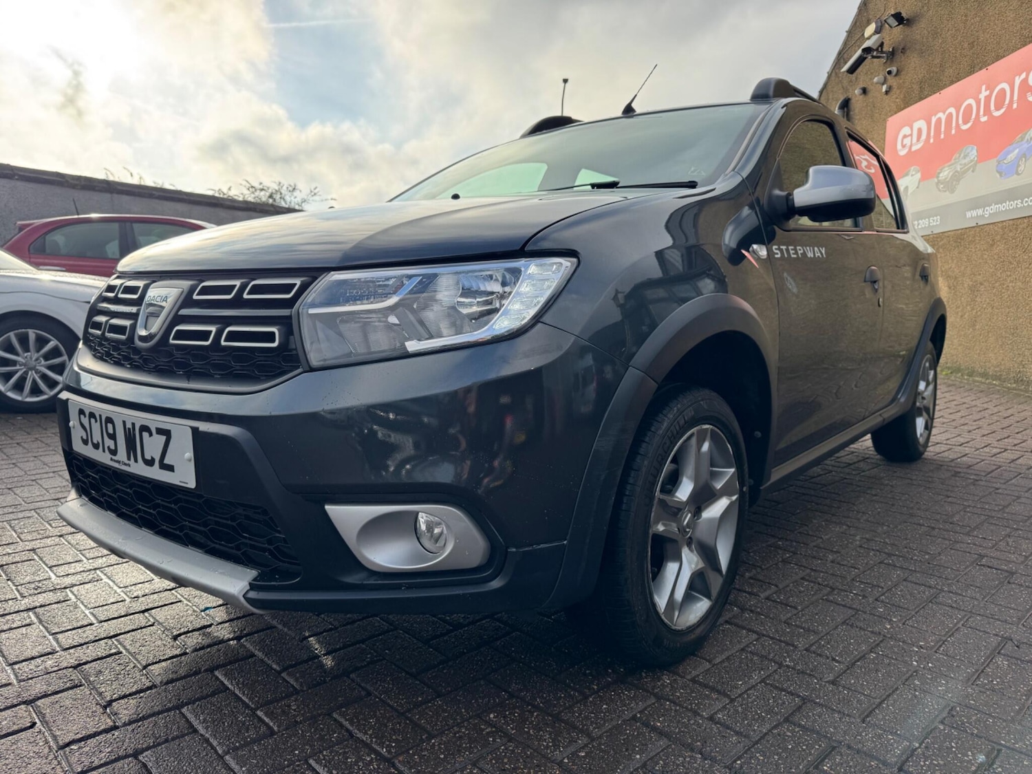 Used Dacia Sandero Stepway for sale - 76498691: Photo 9