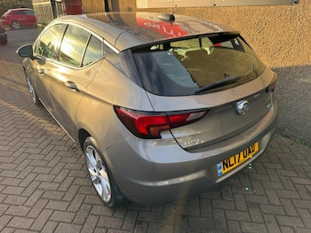 Used Vauxhall Astra 2017 for sale - 77050199: Photo