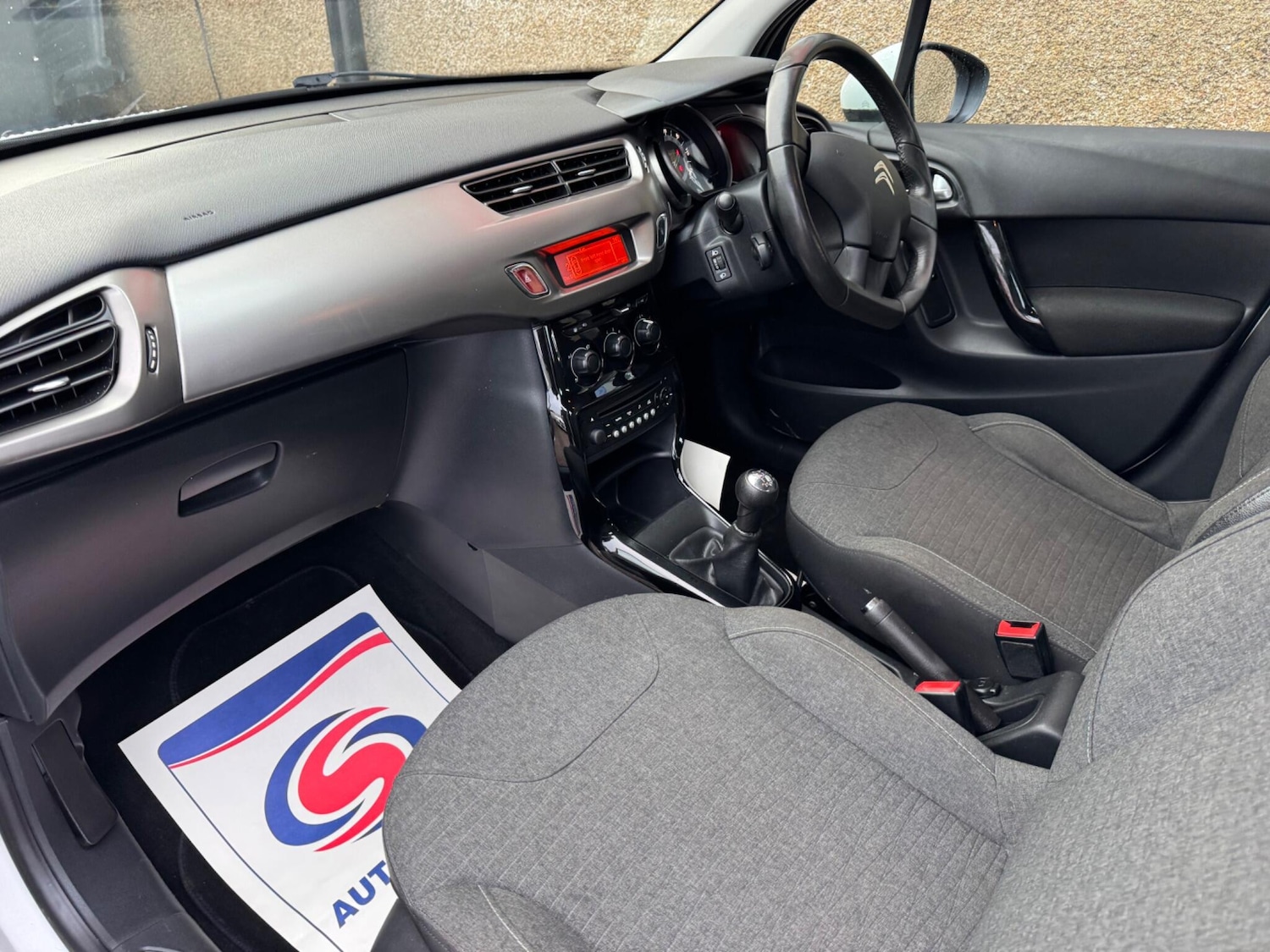 Used Citroen C3 for sale - 76499089: Photo 14