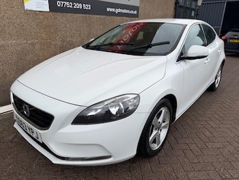 Used Volvo V40 2013 for sale - 79847103: Photo