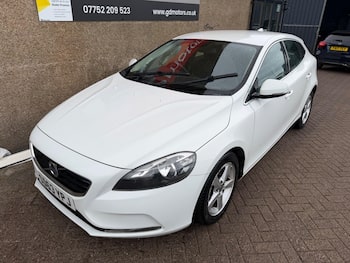 Used Volvo V40 2013 for sale - 79847103: Photo