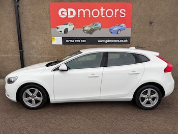 Used Volvo V40 2013 for sale - 79847103: Photo