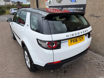 Used Land Rover Discovery Sport 2016 for sale - 79362263: Photo
