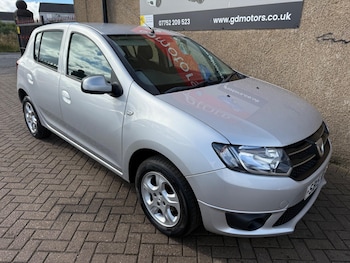 Used Dacia Sandero 2015 for sale - 75941464: Photo