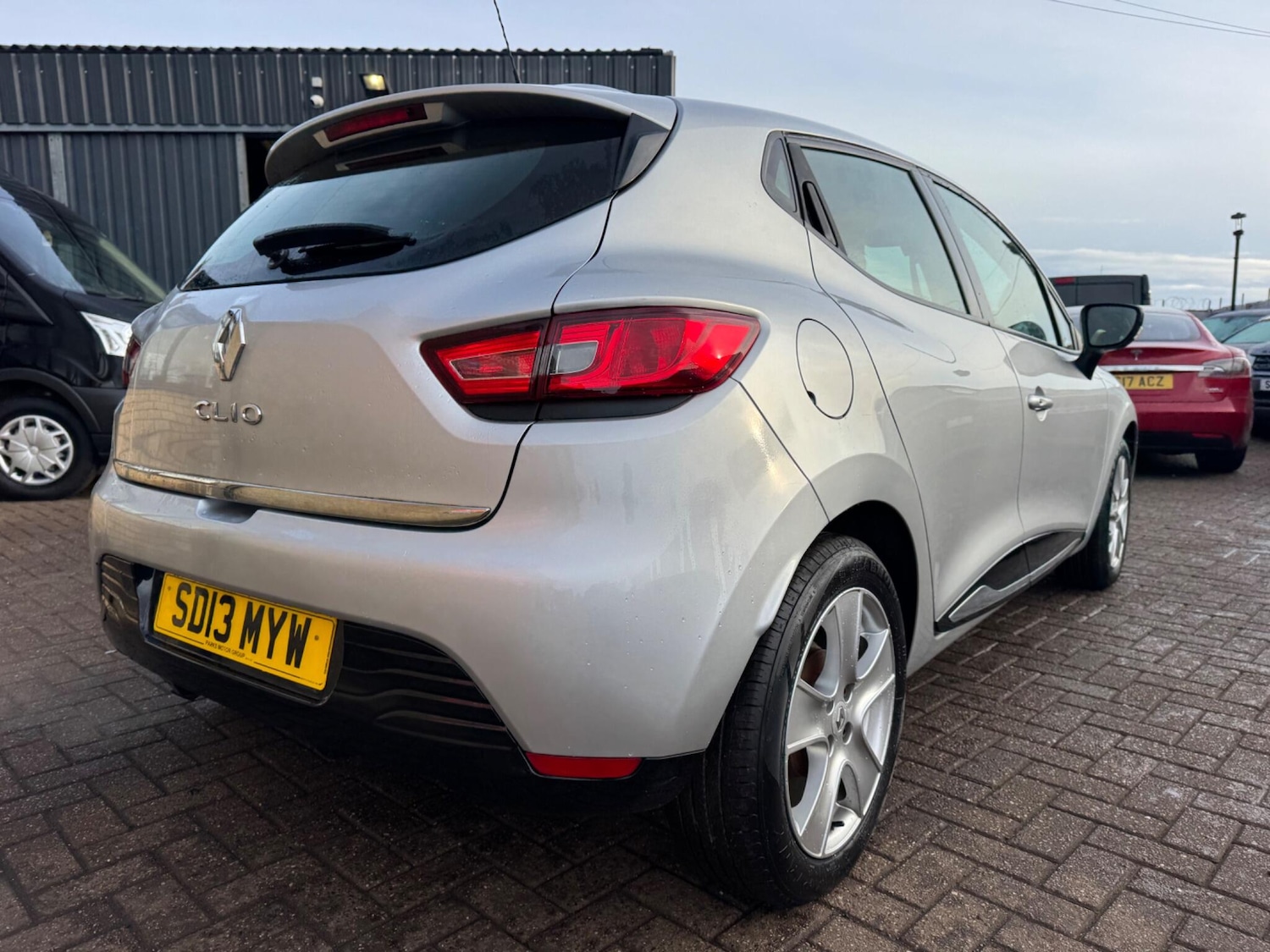 Used Renault Clio 2013 for sale - 76370608: Photo 13