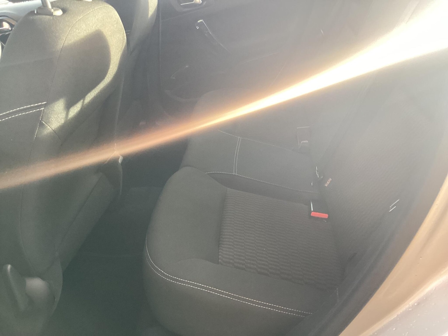 Used Peugeot 208 2015 for sale - 76850180: Photo 15