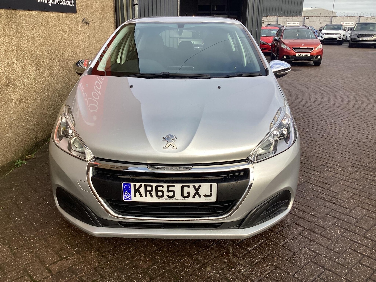 Used Peugeot 208 2015 for sale - 76850180: Photo 2