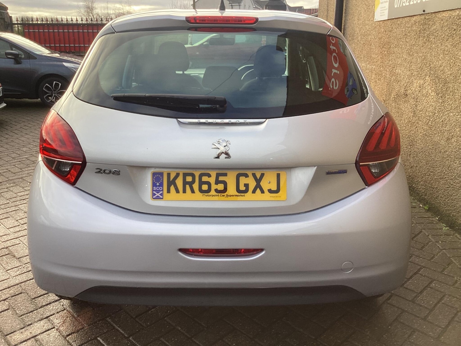 Used Peugeot 208 2015 for sale - 76850180: Photo 8