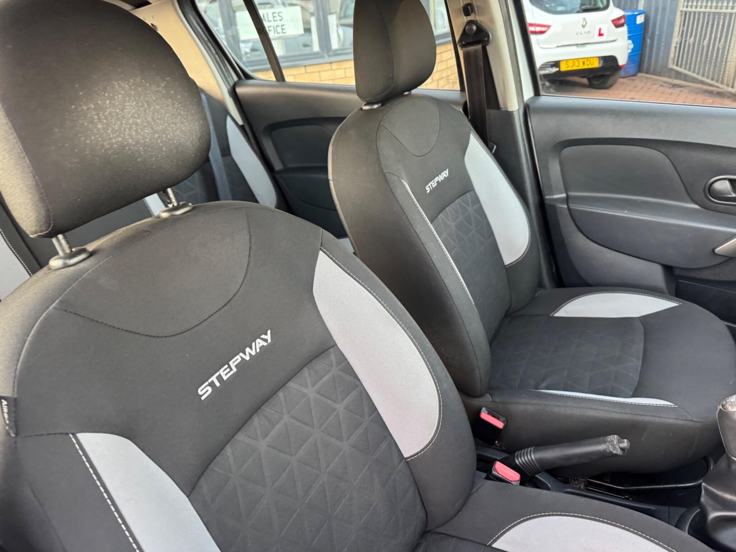 Used Dacia Sandero Stepway 2014 for sale - 76608131: Photo 13