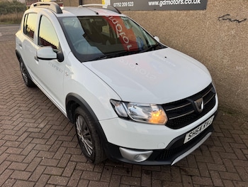 Used Dacia Sandero Stepway 2014 for sale - 76608131: Photo