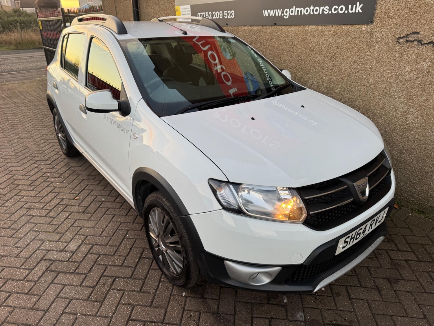 Used Dacia Sandero Stepway 2014 for sale - 76608131: Photo 6