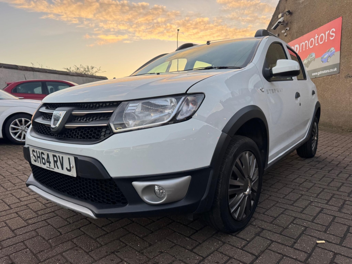 Used Dacia Sandero Stepway 2014 for sale - 76608131: Photo 9
