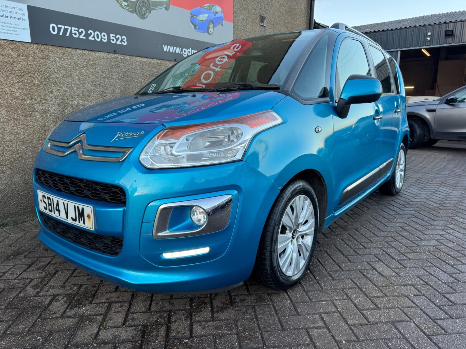 Used Citroen C3 Picasso 2014 for sale - 76991610: Photo 8