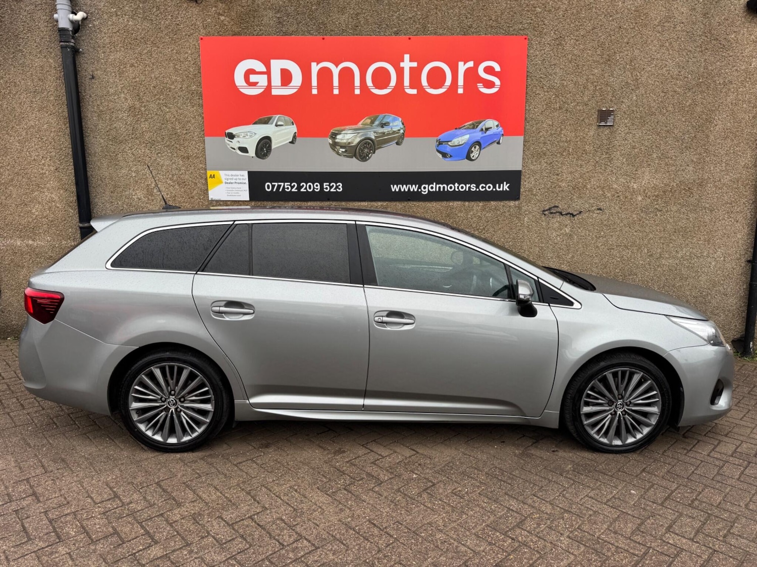 Used Toyota Avensis for sale - 78006414: Photo 2