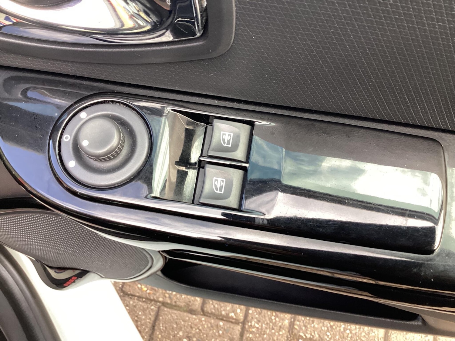 Used Renault Clio 2013 for sale - 76227288: Photo 16