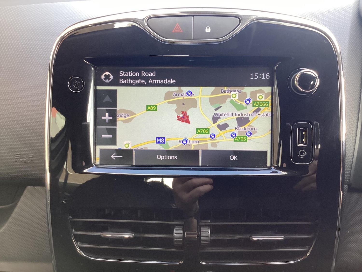 Used Renault Clio 2013 for sale - 76227288: Photo 19
