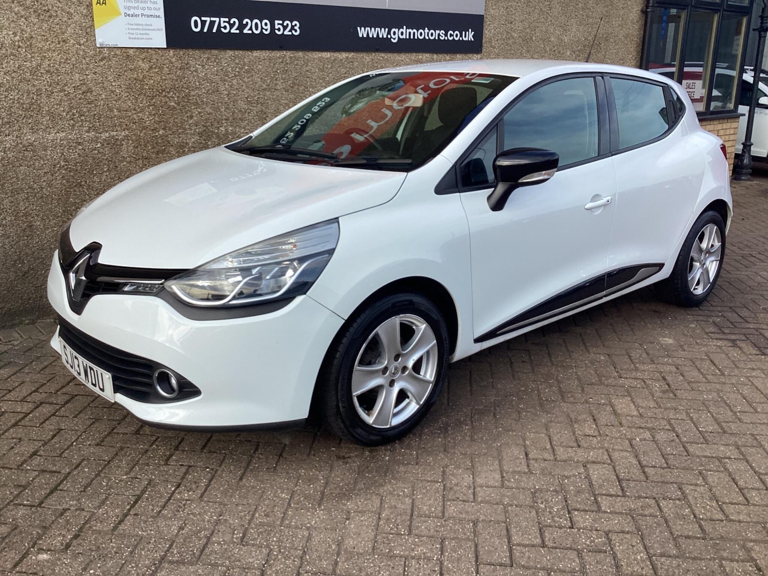 Used Renault Clio 2013 for sale - 76227288: Photo 6
