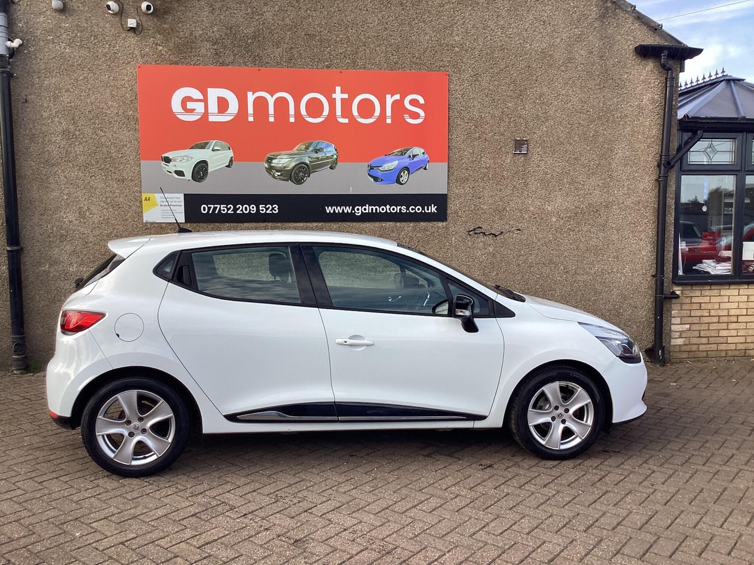 Used Renault Clio 2013 for sale - 76227288: Photo 7
