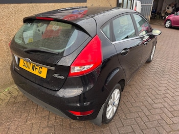 Used Ford Fiesta 2011 for sale - 77082023: Photo