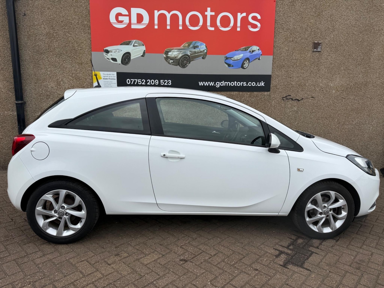 Used Vauxhall Corsa 2015 for sale - 76987987: Photo 10