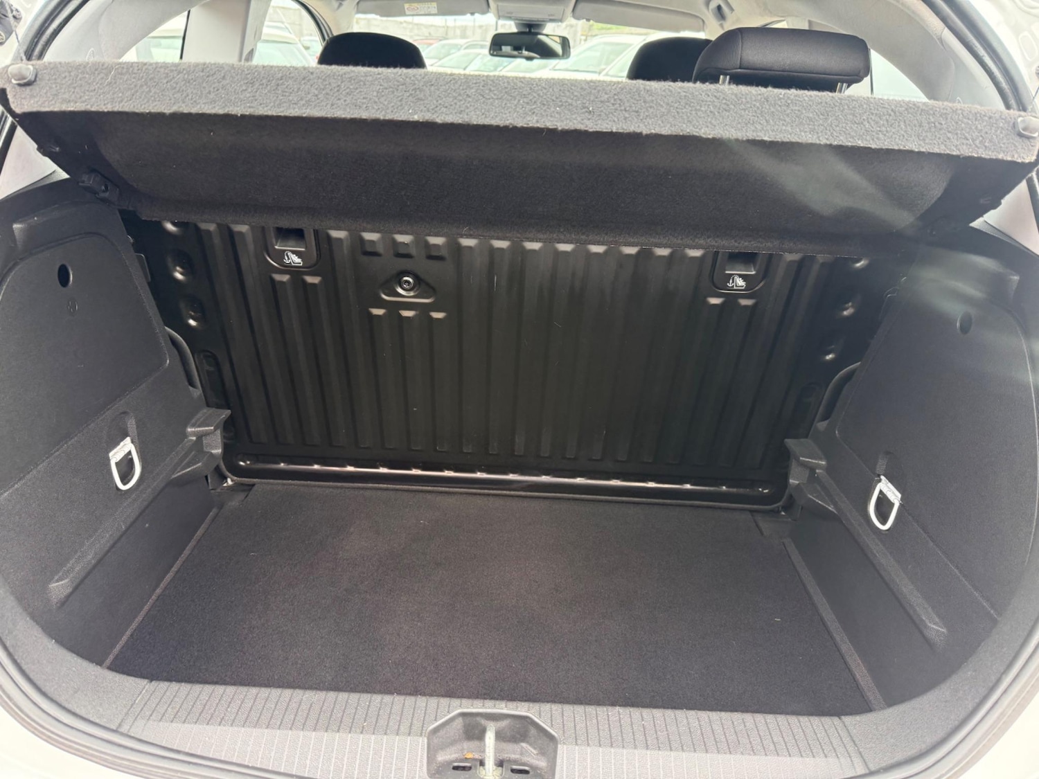 Used Vauxhall Corsa 2015 for sale - 76987987: Photo 13