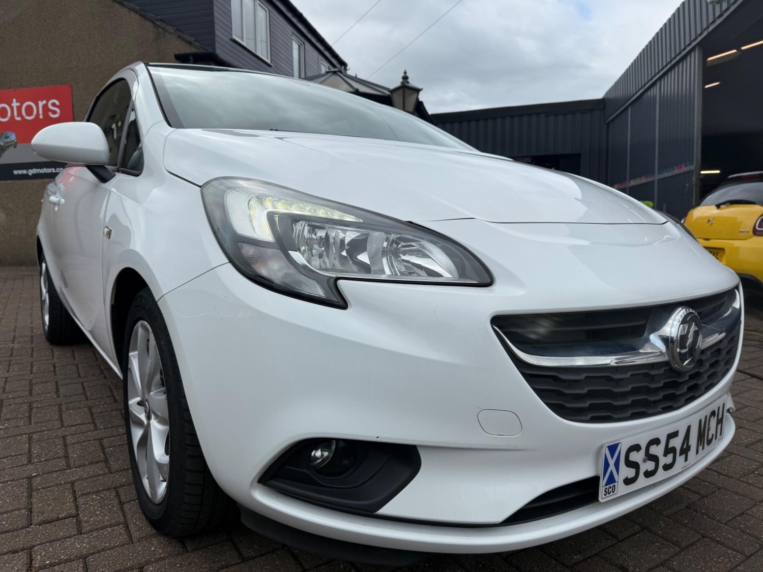 Used Vauxhall Corsa 2015 for sale - 76987987: Photo 5