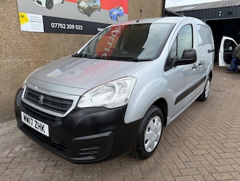 Used Peugeot Partner 2017 for sale - 79440701: Photo