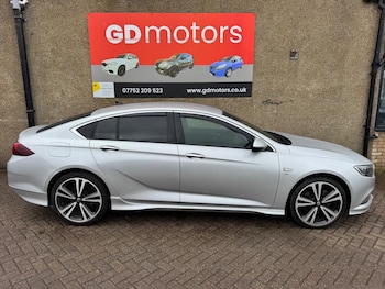 Used Vauxhall Insignia 2018 for sale - 79472315: Photo