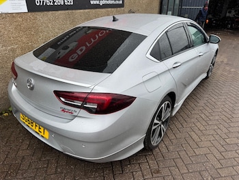 Used Vauxhall Insignia 2018 for sale - 79472315: Photo